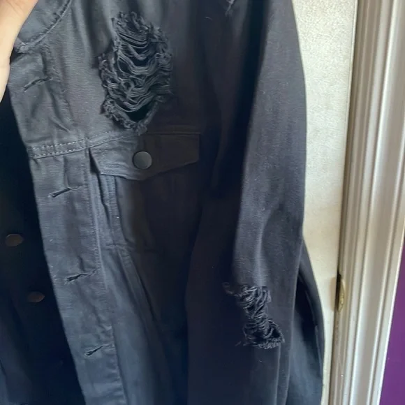 Refuge Distressed/Ripped Black Denim Jacket - Picture 3 of 5